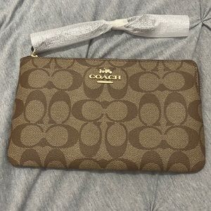 NWT Coach Wristlet